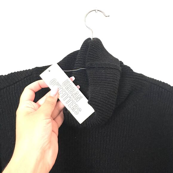 URBAN‎ OUTFITTERS Ribbed Turtleneck Sweater Black NWT Sz Small - Picture 5 of 6